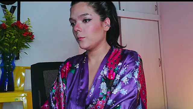 purple em69 online show from February 8, 2026, 5:27 am