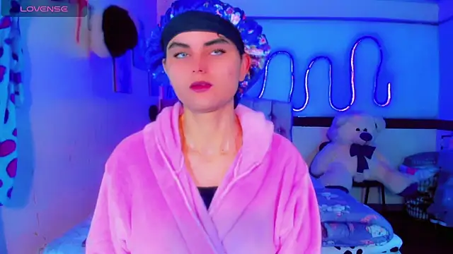 Jessica smith 1 online show from April 6, 2026, 11:11 am