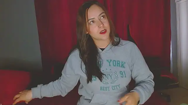 Noamartin  online show from March 10, 2025, 11:06 pm