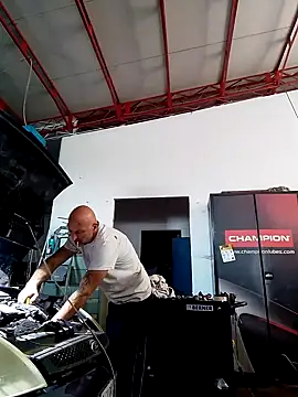 tinybear79 online show from October 1, 2025, 12:53 pm