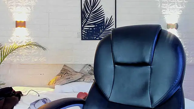 millie brown21 online show from March 25, 2026, 7:35 pm