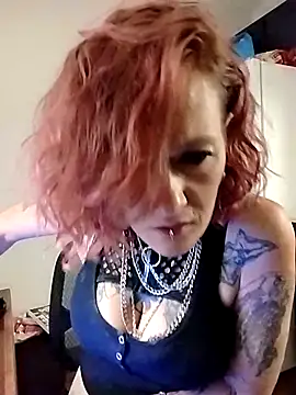 renegade vyxxen online show from March 18, 2025, 6:50 am