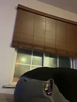 renegade vyxxen online show from January 8, 2025, 2:35 am