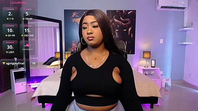 JasmineCampbell  online show from October 16, 2025, 8:17 pm