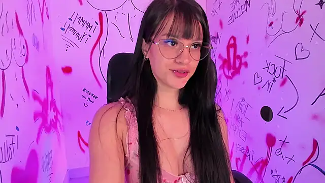 Snapshot of katherin_smith_ chatting on January 14, 2026, 12:47 am katherin smith online show from January 14, 2026, 12:47 am