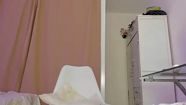 Snapshot of Mari_Mendoza chatting on December 1, 2025, 7:20 am Mari Mendoza online show from December 1, 2025, 7:20 am