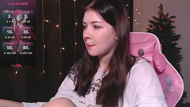 Snapshot of CutieTori chatting on January 13, 2025, 2:00 pm CutieTori online show from January 13, 2025, 2:00 pm