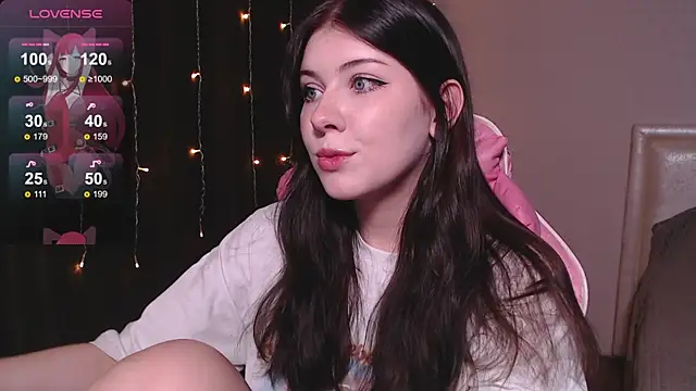 Snapshot of CutieTori chatting on February 15, 2025, 12:43 pm CutieTori online show from February 15, 2025, 12:43 pm