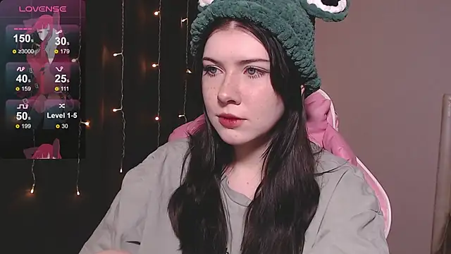 Snapshot of CutieTori chatting on January 28, 2025, 11:38 am CutieTori online show from January 28, 2025, 11:38 am