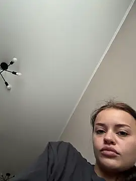 Snapshot of AngelinaTeller chatting on July 31, 2026, 12:32 am AngelinaTeller online show from July 31, 2026, 12:32 am