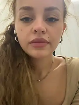 Snapshot of AngelinaTeller chatting on March 21, 2025, 2:07 am AngelinaTeller online show from March 21, 2025, 2:07 am