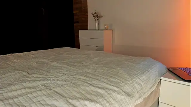 Rachel Rey online show from November 16, 2025, 6:23 pm