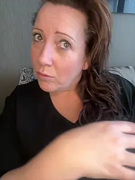 xsexycurvymilf online show from February 5, 2025, 9:57 am