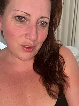 xsexycurvymilf online show from March 19, 2025, 2:57 pm