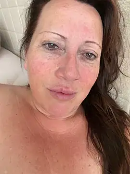 Snapshot of xsexycurvymilf chatting on May 24, 2026, 7:08 am xsexycurvymilf online show from May 24, 2026, 7:08 am