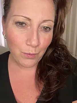 xsexycurvymilf online show from January 28, 2025, 2:42 pm