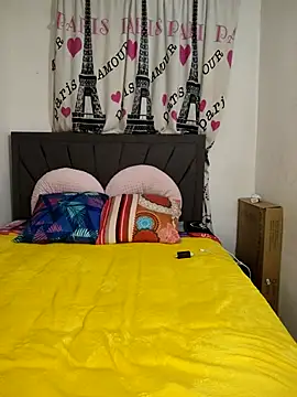 Snapshot of hanaa_18 chatting on September 12, 2025, 8:30 pm hanaa 18 online show from September 12, 2025, 8:30 pm