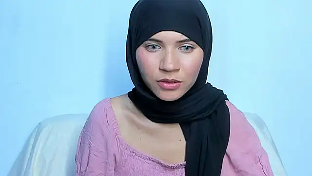 Snapshot of hanaa_18 chatting on January 28, 2025, 3:15 am hanaa 18 online show from January 28, 2025, 3:15 am