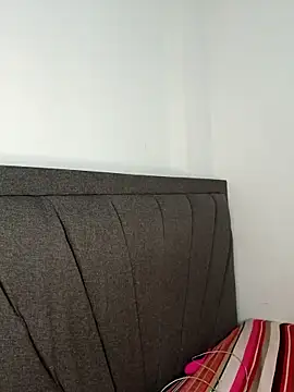 Snapshot of hanaa_18 chatting on March 13, 2025, 5:18 pm hanaa 18 online show from March 13, 2025, 5:18 pm