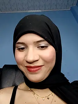 Snapshot of hanaa_18 chatting on March 11, 2025, 2:18 pm hanaa 18 online show from March 11, 2025, 2:18 pm