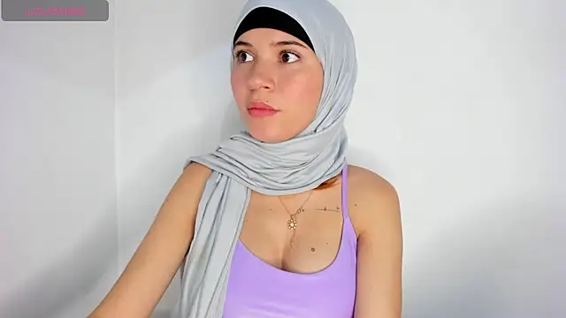 Snapshot of hanaa_18 chatting on October 15, 2025, 3:20 pm hanaa 18 online show from October 15, 2025, 3:20 pm