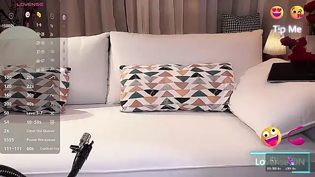 vyizh- online show from December 18, 2025, 2:32 pm