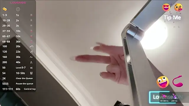 vyizh- online show from April 15, 2026, 7:58 am