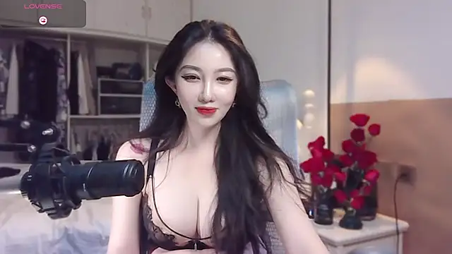 vyizh- online show from March 8, 2025, 5:01 pm