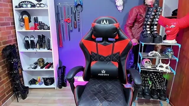 daven56 online show from November 21, 2025, 2:27 pm