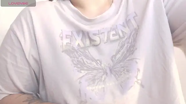 Amara18  online show from April 11, 2026, 6:22 pm