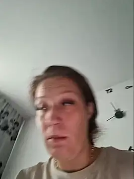 VanessaSquirtt online show from September 11, 2025, 6:02 am