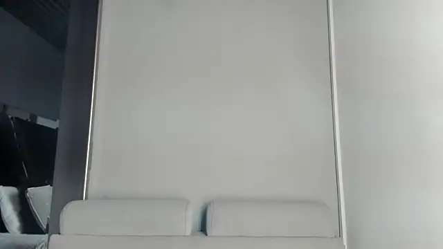 Amareto  online show from October 3, 2025, 11:23 am