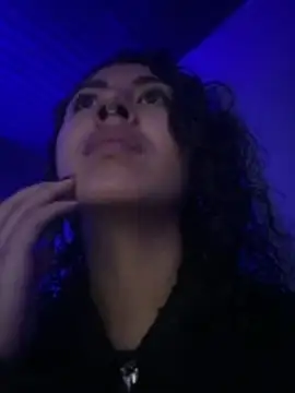 Amareto  online show from December 3, 2025, 10:47 am