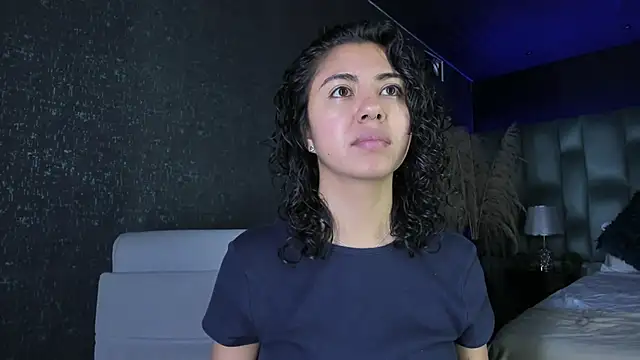 Amareto  online show from November 26, 2025, 10:48 am