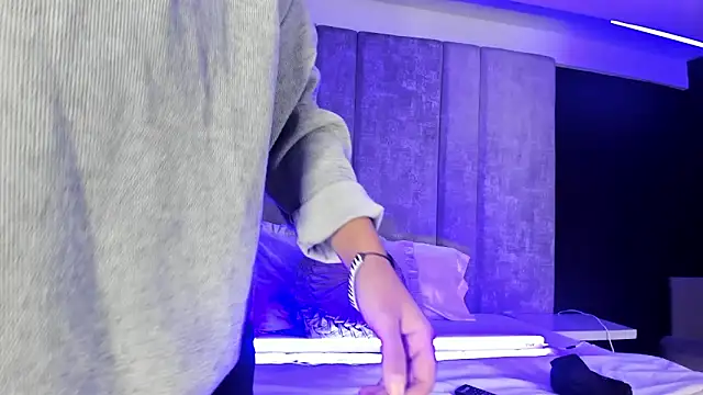 Amareto  online show from March 10, 2026, 9:46 am