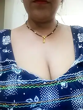 Hot-Shivani online show from July 20, 2026, 7:05 pm