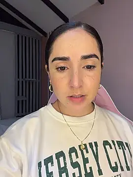 Victoria-And1 online show from May 26, 2026, 1:47 am