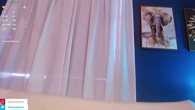 AleezaFrench online show from March 3, 2025, 4:47 pm