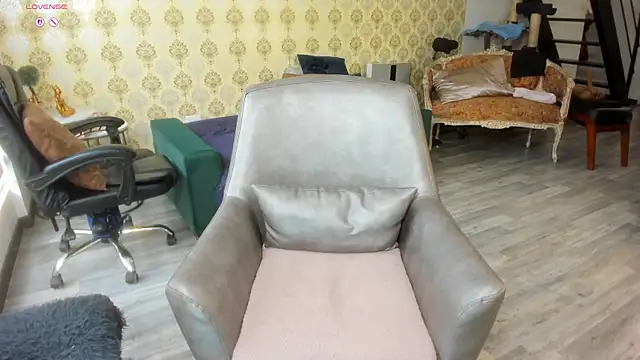  angelina class 7 online show from October 21, 2025, 2:49 pm