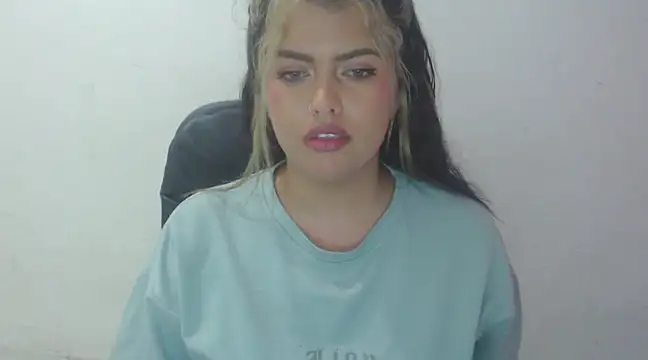 Snapshot of sweetkitty_16 chatting on March 5, 2025, 4:34 am sweetkitty 16 online show from March 5, 2025, 4:34 am