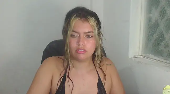 Snapshot of sweetkitty_16 chatting on March 20, 2025, 4:18 am sweetkitty 16 online show from March 20, 2025, 4:18 am