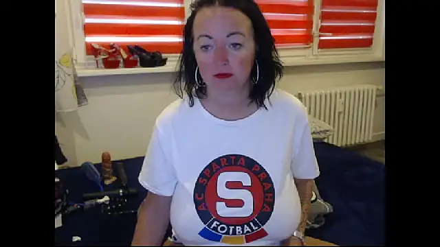 Snapshot of Alexie33 chatting on September 16, 2025, 7:53 am Alexie33 online show from September 16, 2025, 7:53 am