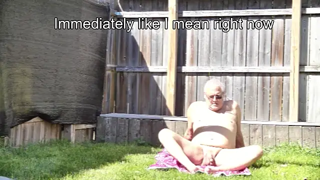 ButtCrackShowing-OOPS online show from June 3, 2026, 8:46 pm