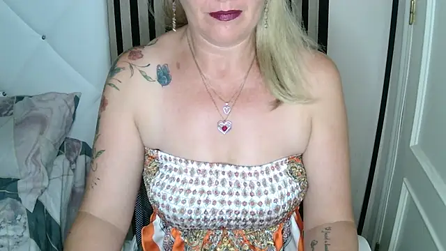 Snapshot of xxNoeliaxx chatting on July 30, 2026, 7:29 am xxNoeliaxx online show from July 30, 2026, 7:29 am