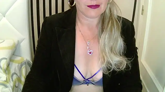 xxNoeliaxx online show from March 30, 2026, 6:48 am