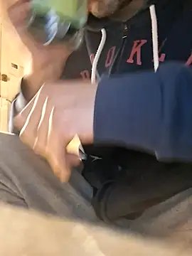 molozeb online show from December 22, 2025, 7:19 am