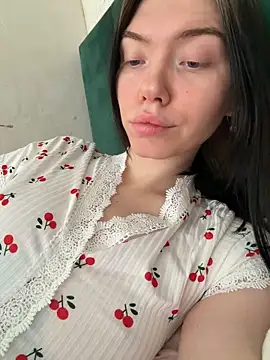 Lisaaa Alisa online show from March 12, 2026, 5:45 am