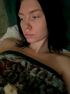 Lisaaa Alisa online show from November 13, 2025, 4:05 am