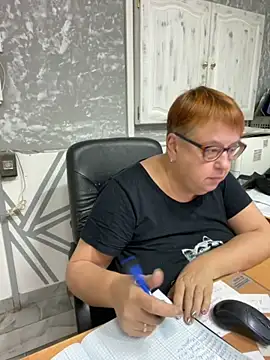 Klio5678 online show from November 12, 2025, 7:18 pm