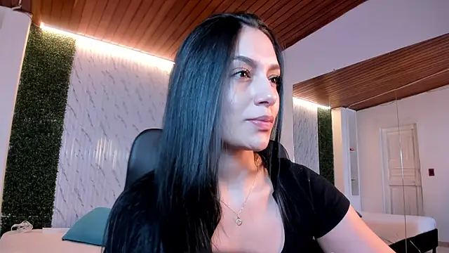 carina rossi online show from October 7, 2025, 12:28 pm